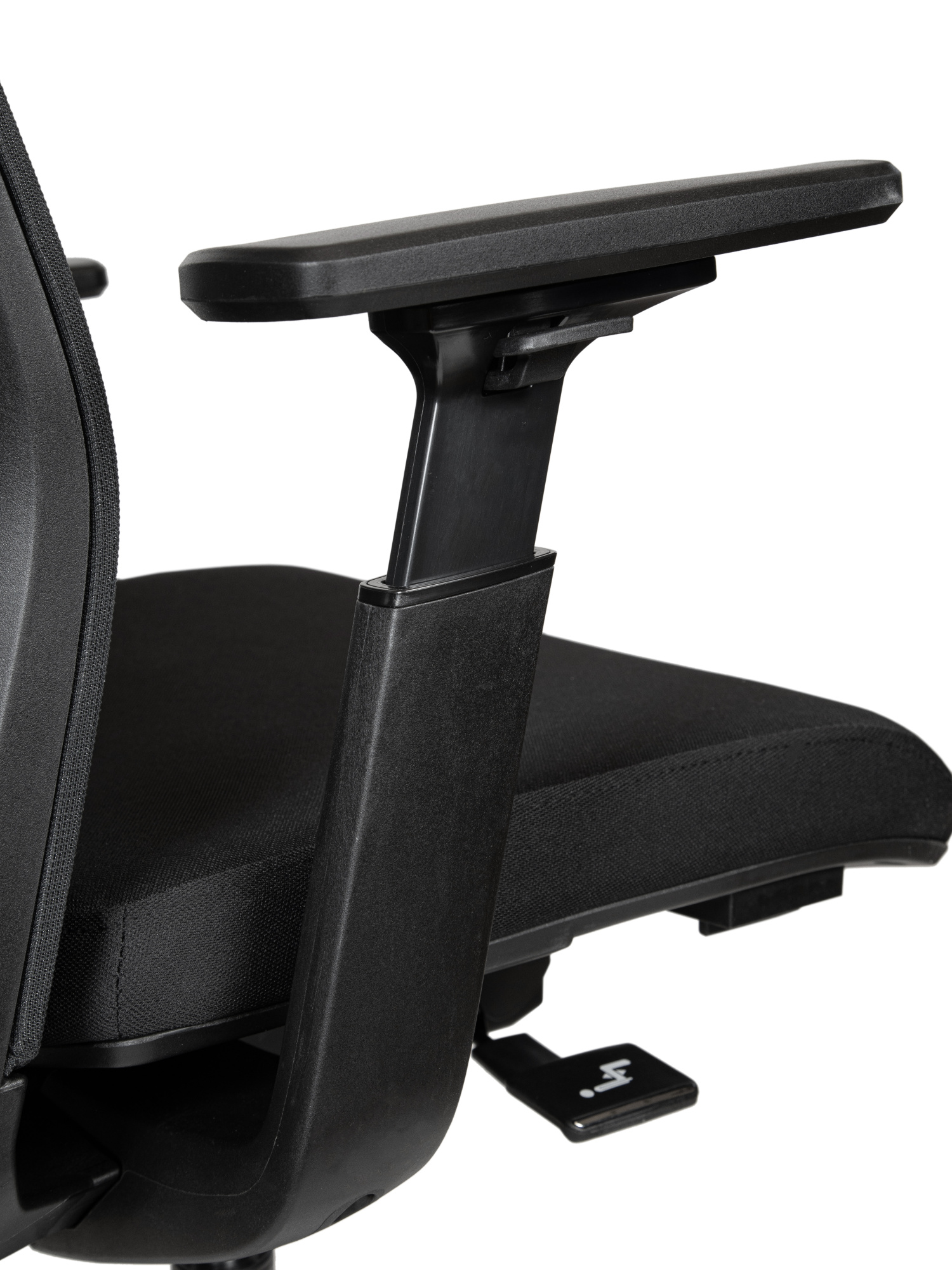 Изображение кресло norden williams black lb